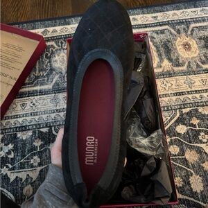 Munro Black Quilted Ballet Flat, NWT, size 8.5W